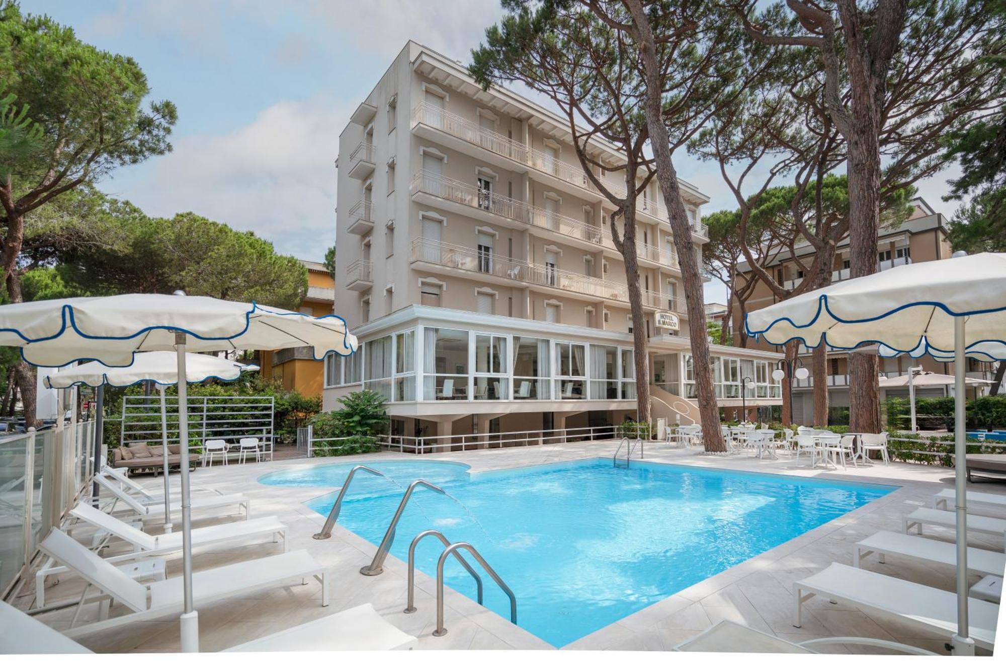 Hotel San Marco ميلانو ماريتيما المظهر الخارجي الصورة