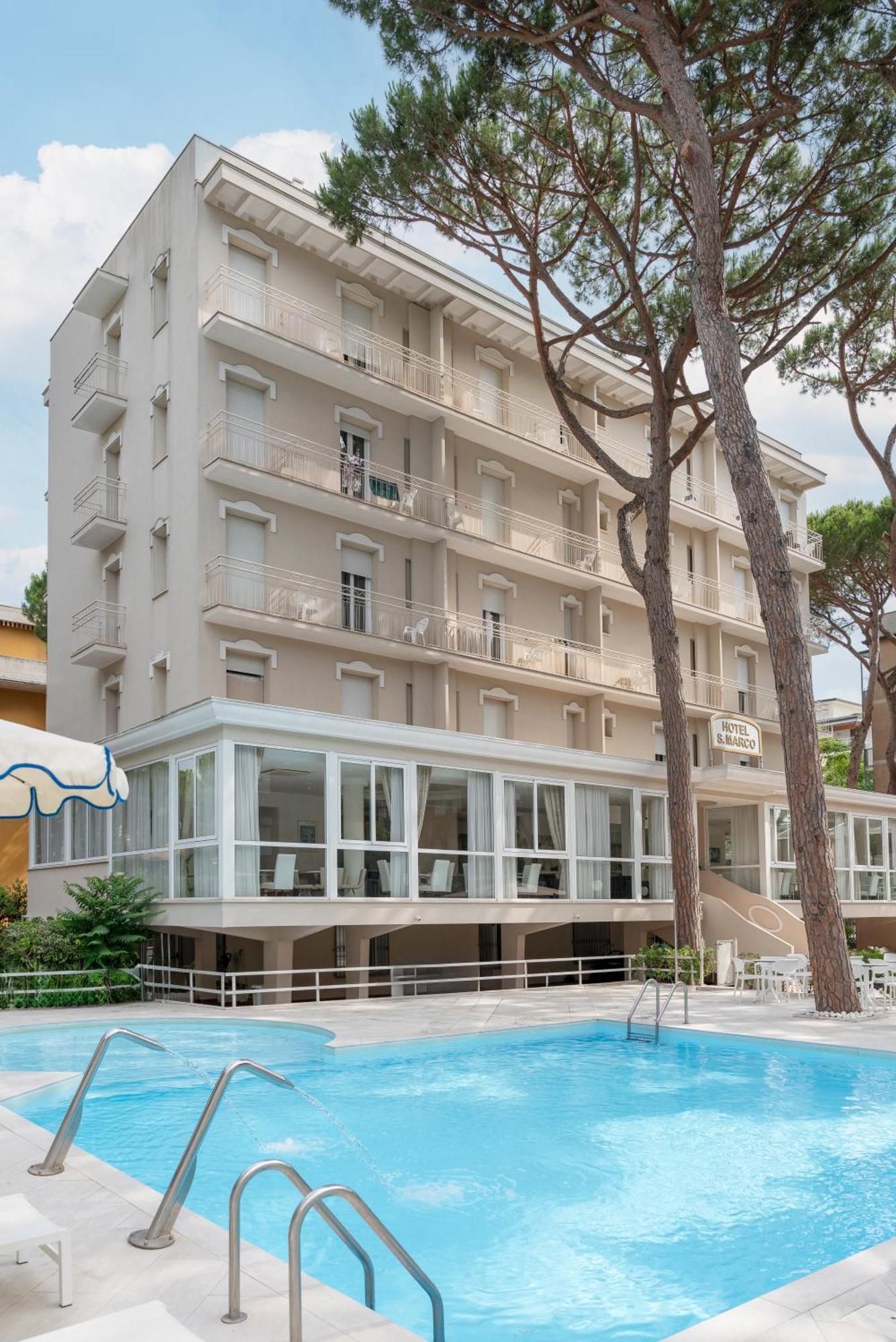 Hotel San Marco ميلانو ماريتيما المظهر الخارجي الصورة