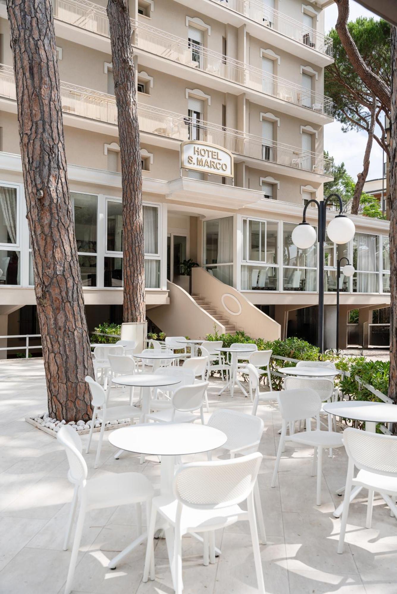Hotel San Marco ميلانو ماريتيما المظهر الخارجي الصورة