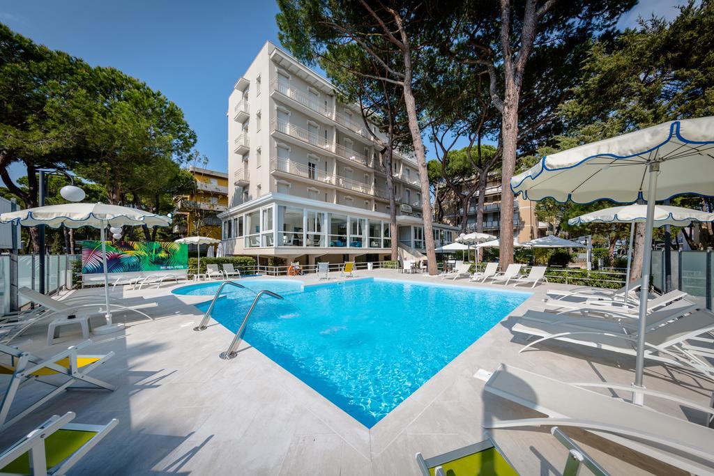 Hotel San Marco ميلانو ماريتيما المظهر الخارجي الصورة