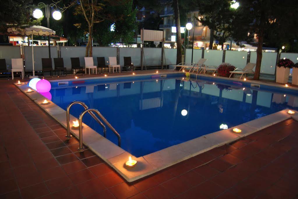 Hotel San Marco ميلانو ماريتيما المظهر الخارجي الصورة