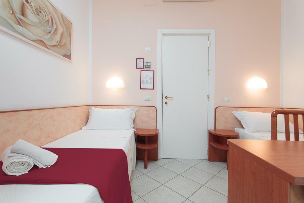 Hotel San Marco ميلانو ماريتيما المظهر الخارجي الصورة